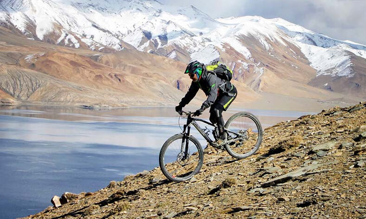 Cycling in Ladakh